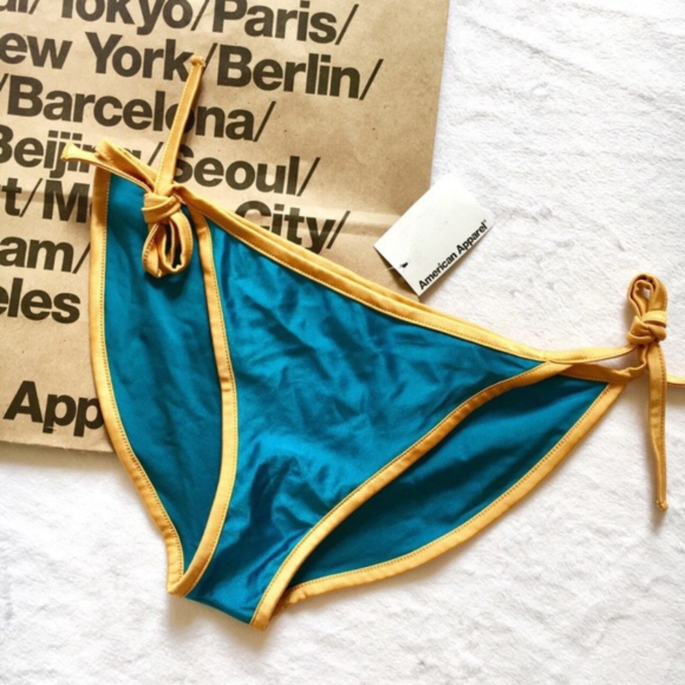 Bikini bottoms